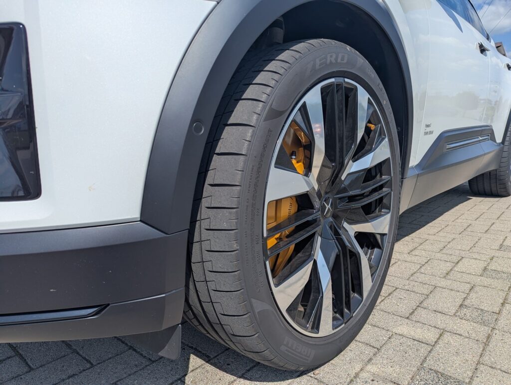 Elektro-Style trifft Familienalltag: Unsere zwei Wochen mit dem Polestar 3 (2025) 8 polestar 3 2025 felgen min