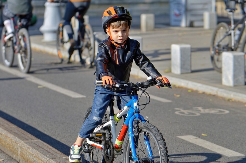child 7525221 1920