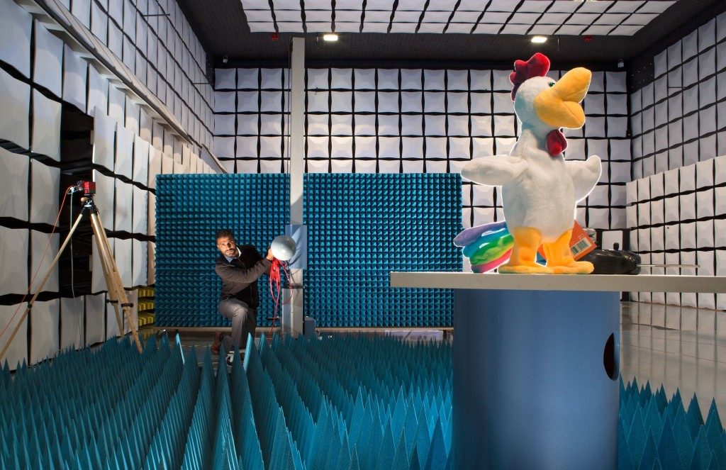 Wenn der Teddy mithört - TÜV Rheinland mit Tipps zu smartem Spielzeug 6 tuev rheinland worauf eltern achten sollten wenn das spielzeug mitdenkt