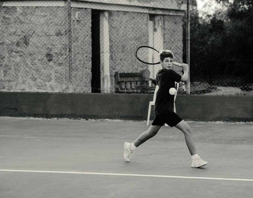 Endlich Zeit für Nichts - Was das Schneechaos uns über Overscheduling lehrt 6 Hobbys wie Sport tragen bei Kindern zum Overscheduling bei