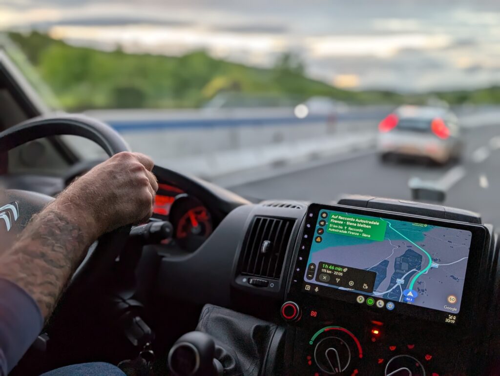 Mit dem Wohnmobil könnt ihr als Familie einen besonderen Urlaub erleben