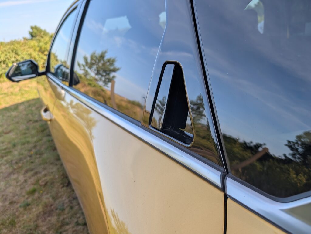 Goldfingers Ride – Testfahrt mit dem Kia K4 GT-Line in den Familienurlaub nach Dänemark 7 KIA K4 1.6 T-GDI Türgriff hinten