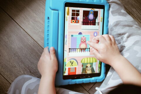 Cybernews checkt KI-Spielzeug für Kinder - 7 von 10 Apps tracken heimlich mit 2 fujiphilm oA1Z6XmRQ2k unsplash 1