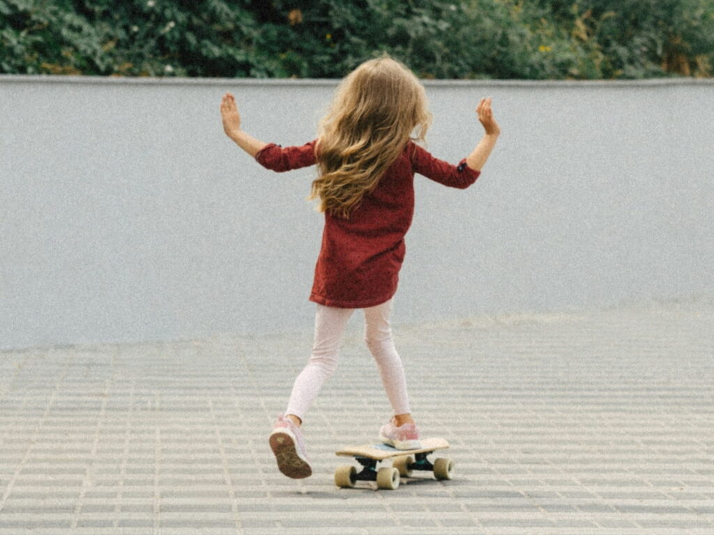vika strawberrika GObv8ldYuSs unsplash 1