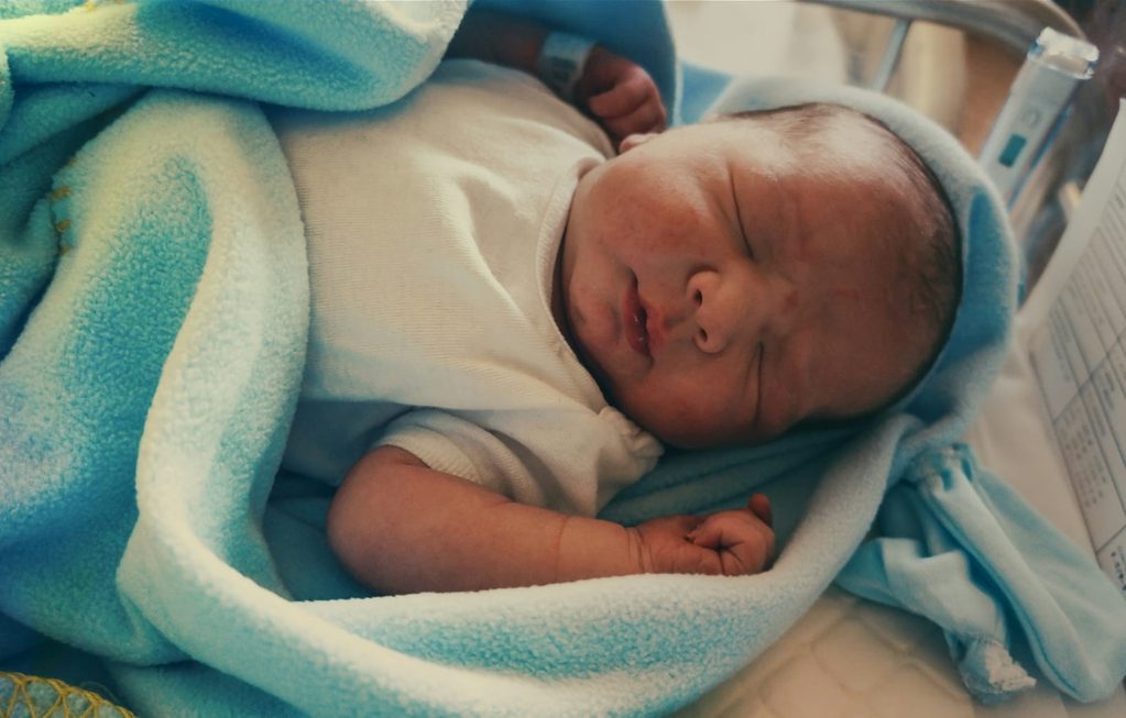 Die ersten drei Wochen als Vater - Zehn Dinge, die wirklich helfen 8 gabriel tovar Z0oJ wq DKQ unsplash 1