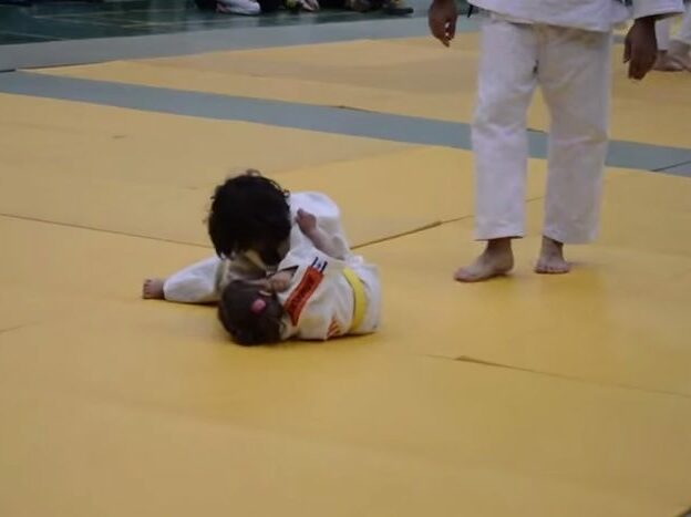 Mattengerangel für Anfänger beim Baby Judo 1 Baby Judo e1677164393123