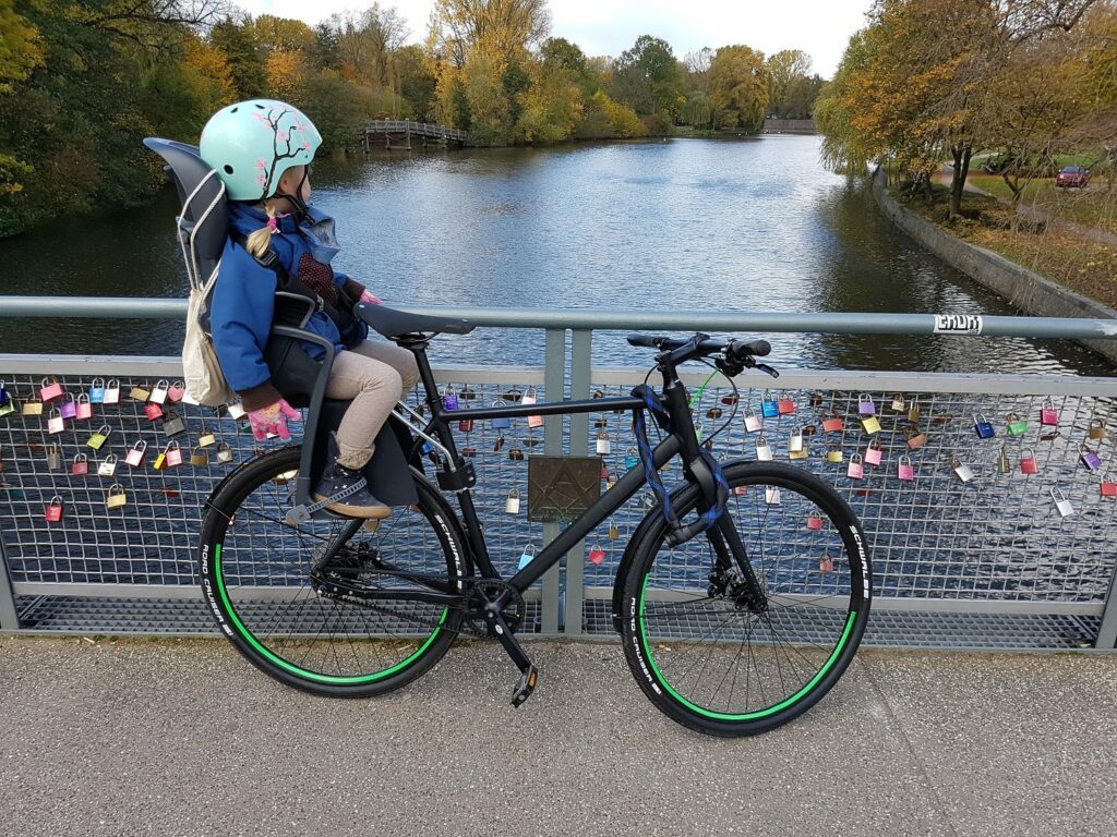 Papas Fahrrad-SetUp hoch2: CUBE HYDE RACE & Britax-Rmer - Daddylicious