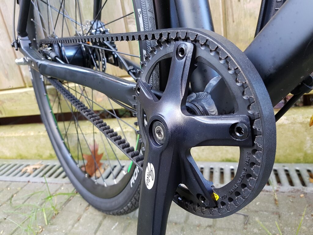 Papas Fahrrad-SetUp hoch2: CUBE HYDE RACE & Britax-Römer 8 cube hyde race zahnriemen