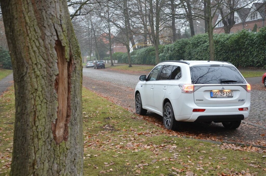 Mitsubishi Outlander Plug-in Hybrid (2014) Heckpartie