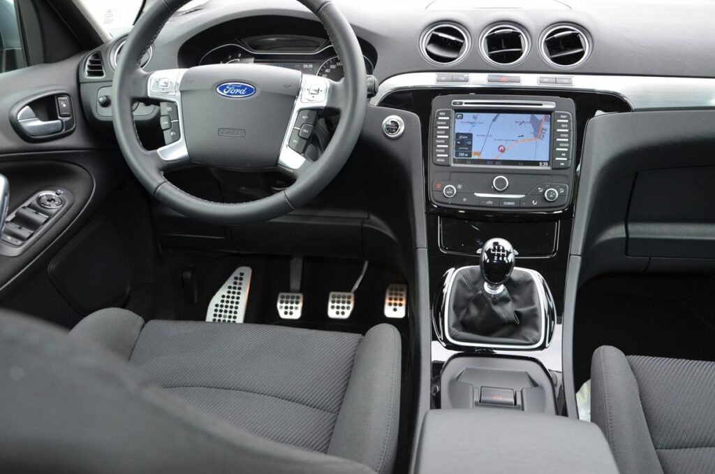 Ford S-MAX Titanium (2014) Cockpit