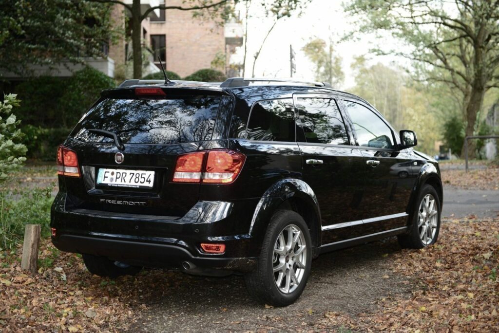 Fiat Freemont 2.0 (2013) im Familiencheck // Italo-Crossover 2 Fiat Freemont 2.0 (2013) Heck