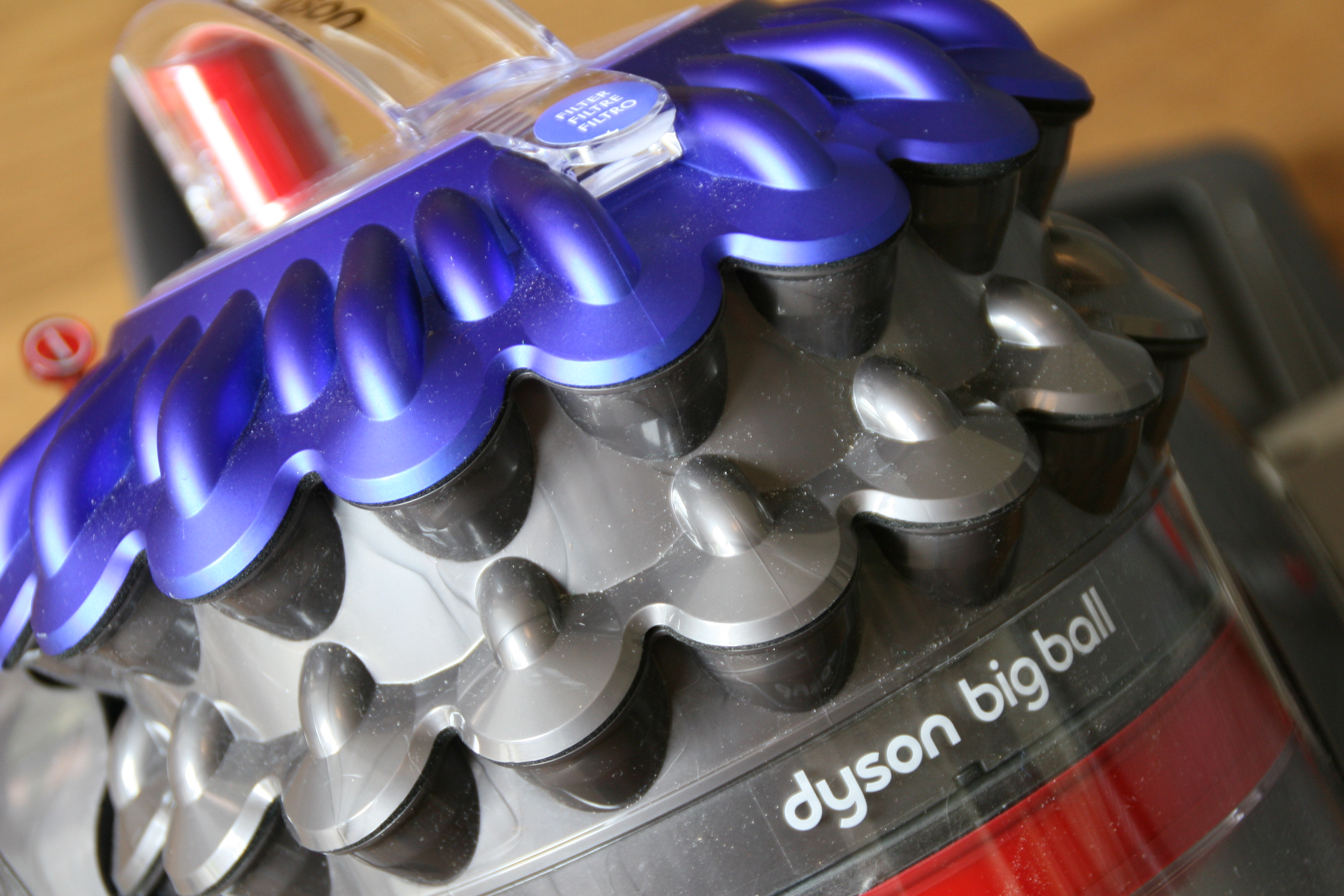 Who´s got big balls? Der Zyklon-Staubsauger Dyson Big Ball im Test 7 Dyson big ball satubsauger 9
