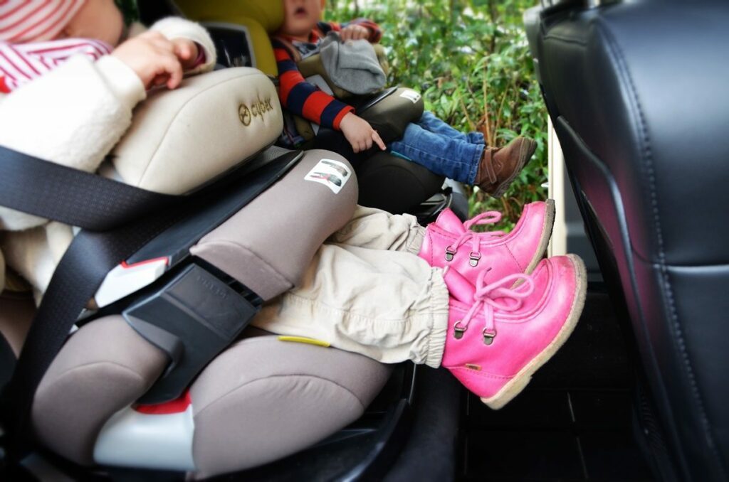 Lancia Voyager Platinum 2.8 MultiJet 16v (2014) im Familiencheck 8 Lancia Voyager Platinum (2014) Kindersitze