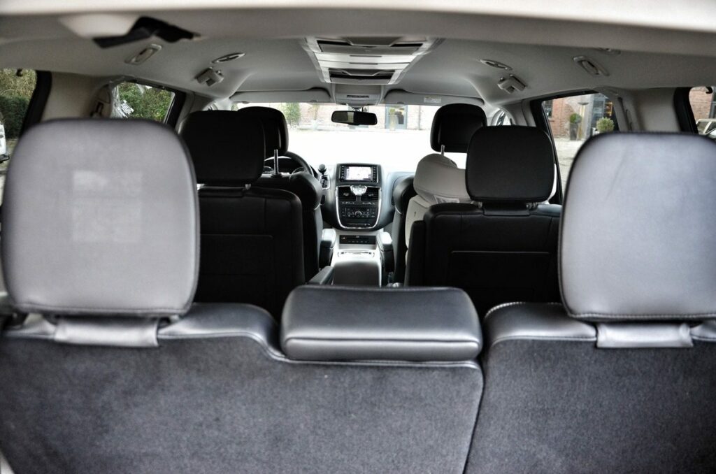 Lancia Voyager Platinum 2.8 MultiJet 16v (2014) im Familiencheck 4 Lancia Voyager Platinum (2014) Innenraum