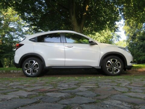 honda-hr-v-familienauto-seitenansicht