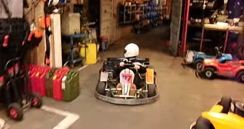Junior parkt sein Kart wie How to park a gokart YouTube
