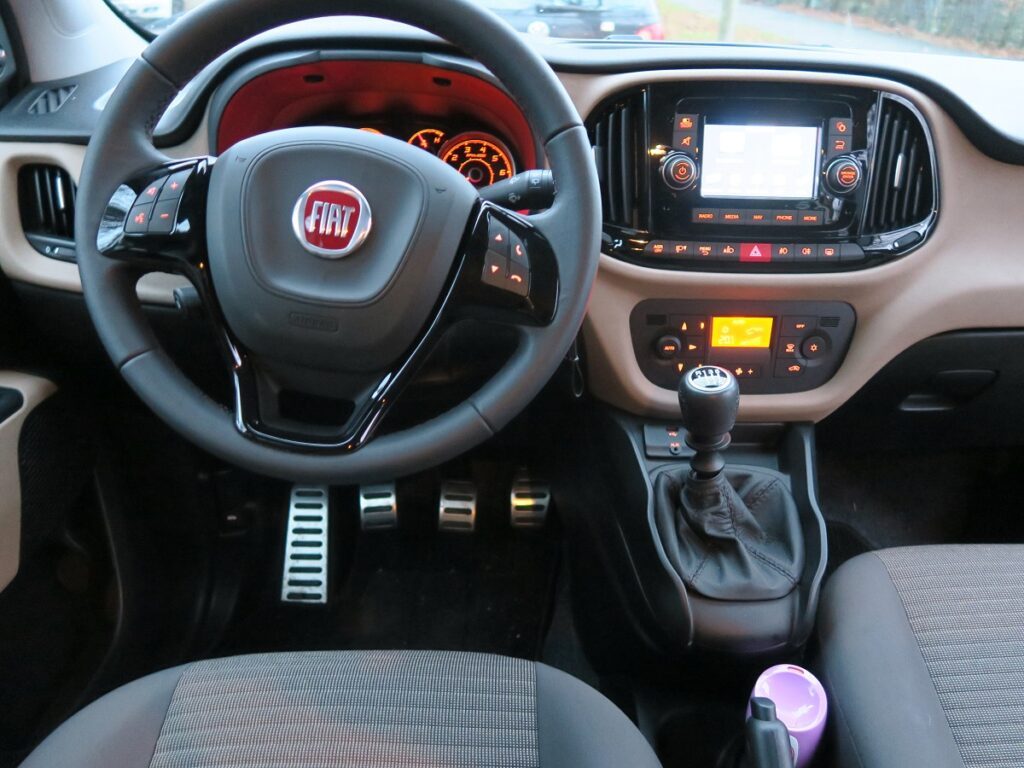 Fiat Doblo (2016) Lenkrad