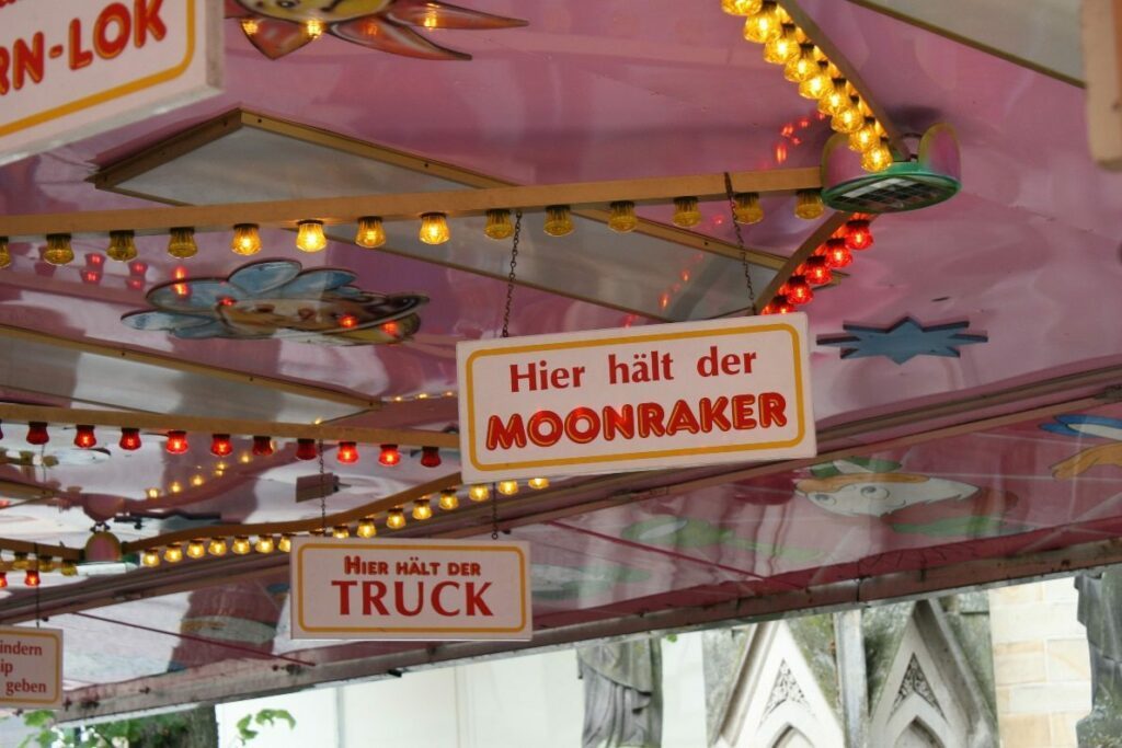 Mit dem Sohn auf die Kirmes seiner Kindheit – Unbezahlbar! 3 Kirmes Moonraker
