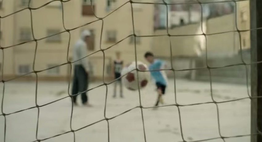 Einstimmung zur BuLi-Rückrunde 43 Messi Vs Kids Funny Football Commercial FIFA World Cup 2014 YouTube
