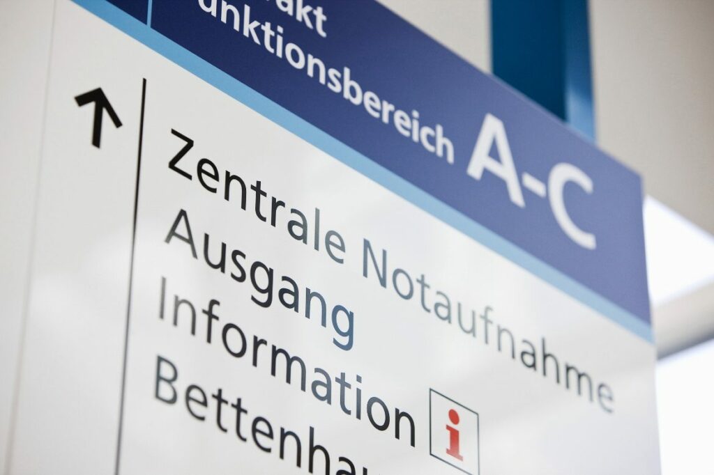 Die Gefahr lauert zuhause - Der AXA Sicherheitsreport 3 Notaufnahme 2