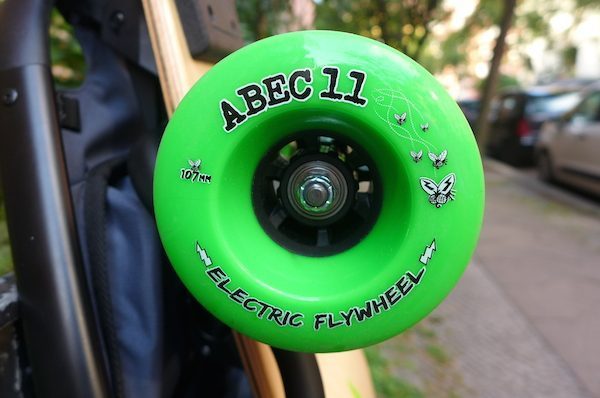 Buggy meets Asphaltsurfer – der Quinny Longboardstroller 8 Quinny Longboard Stroller 10